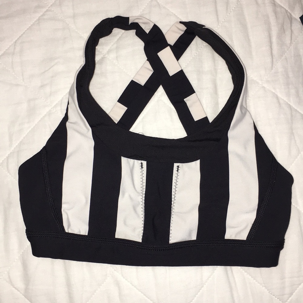 LIKE NEW lululemon sports bra